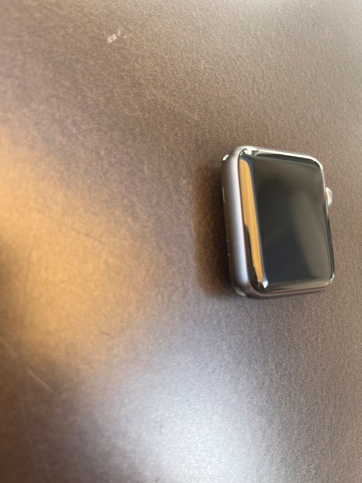 Apple Watch Series 3 LTE Aluminium [Bitcoin Zahlung möglich] in Schwaikheim