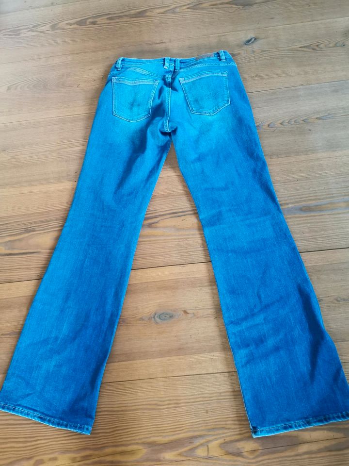 Edc Jeans bootcut fit Gr. 28/32 in Hoppegarten