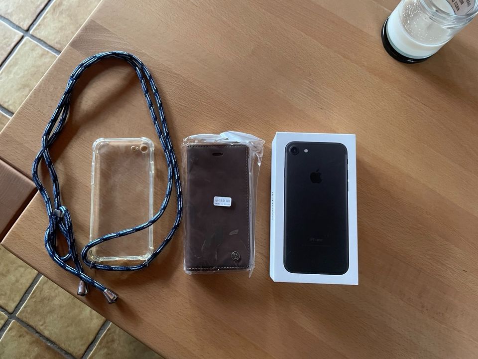 IPhone 7 38gb in schwarz an Bastler abzugeben in Himmelpforten