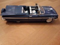 Modellauto Chevrolet Impala 1959 in 1:18 taubenblau neuwertig Sachsen-Anhalt - Dessau-Roßlau Vorschau