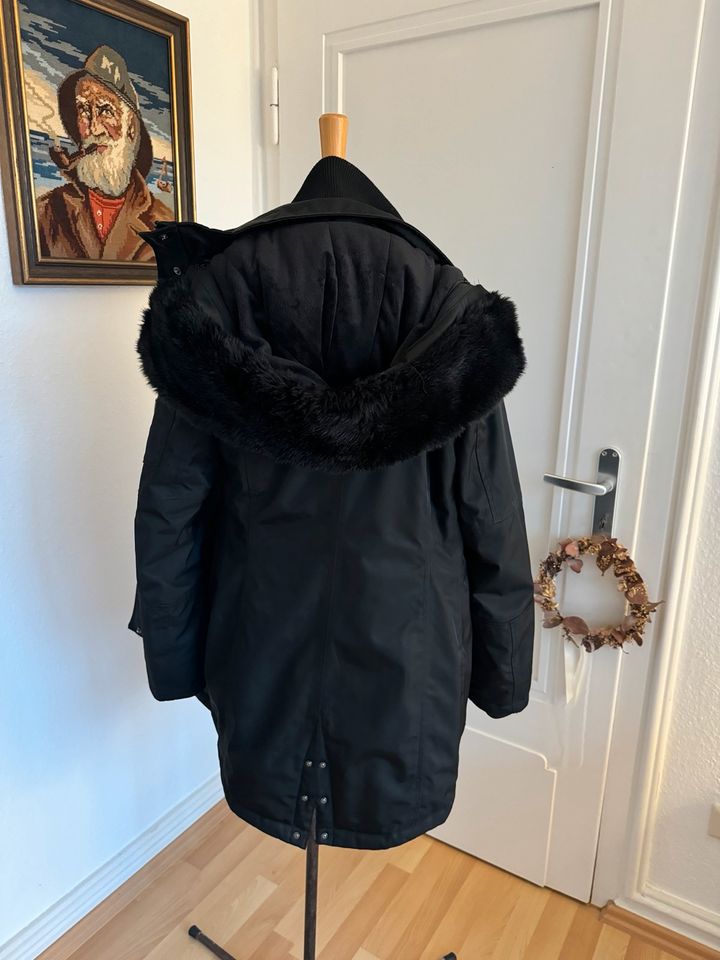 Schneezauber Wellensteyn Parka Mantel Winterjacke schwarz S in Quakenbrück