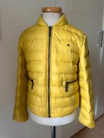 Tommy Hilfiger Mädchen Daunenjacke Gr 116 ( 104 ) gelb Bayern - Großostheim Vorschau