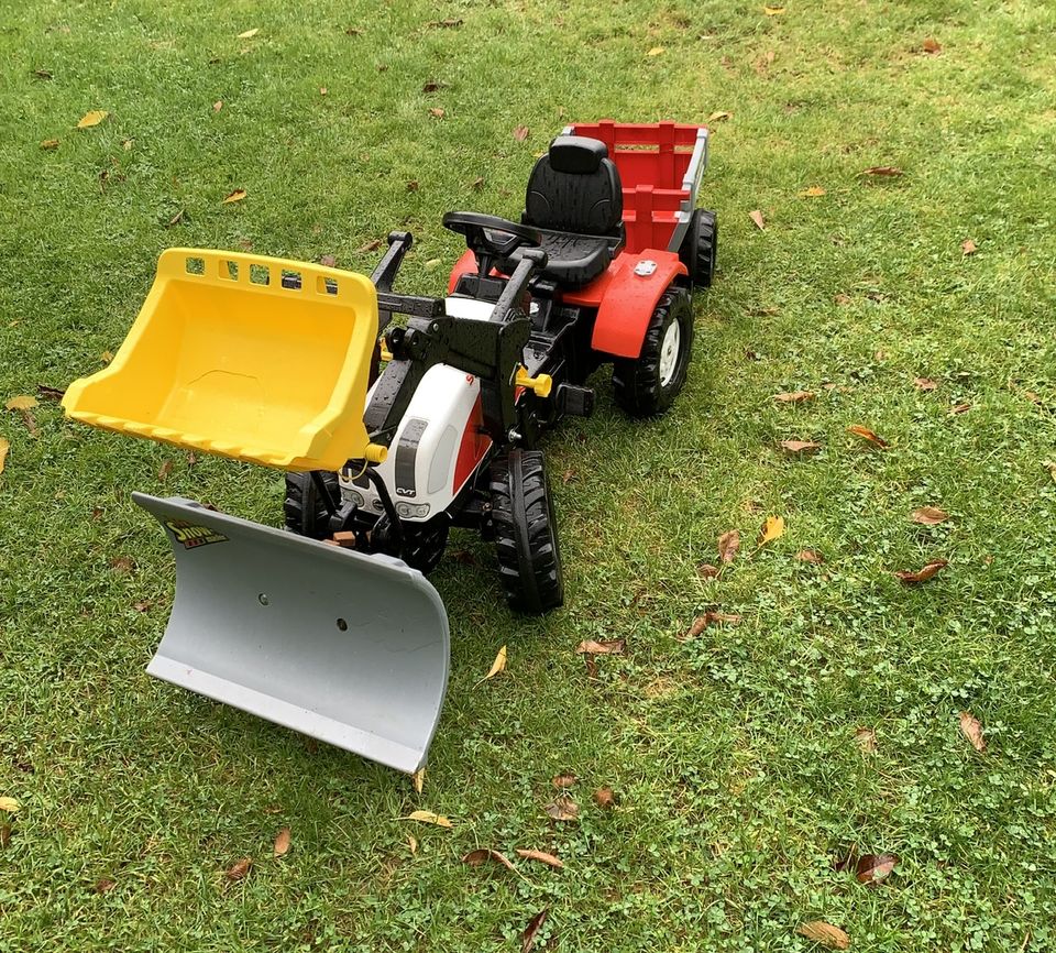 Original rolly Traktor mit Schaufel, Anhänger + Schneeschild in Gräfelfing