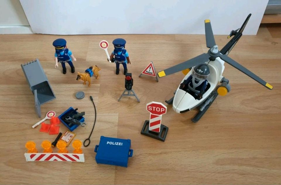 Verschiedene Playmobil Sets + Figuren in Freital