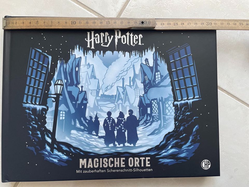 Harry Potter Buch zauberhafte Schnitt Silhouetten neuwertig in Kassel