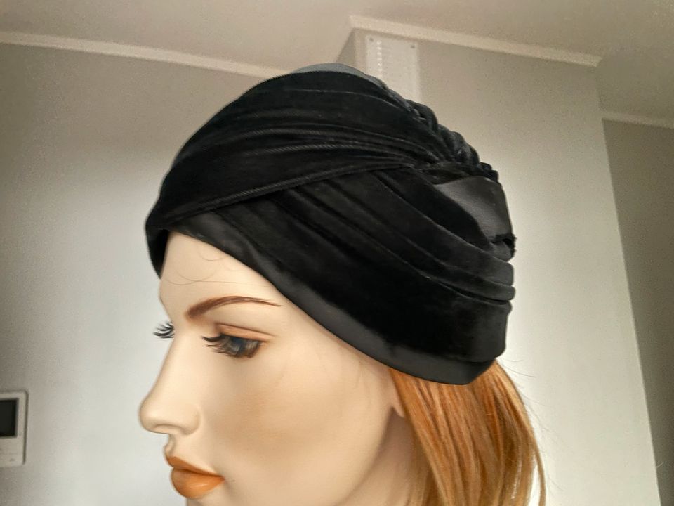 Antike Haube Turban Mütze Belgium Antik 20er Samt Kopfbedeckung in  Innenstadt - Köln Altstadt | Kunst und Antiquitäten gebraucht kaufen | eBay  Kleinanzeigen ist jetzt Kleinanzeigen