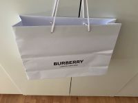 Burberry London England große Papiertüte Einkaufstüte Berlin - Steglitz Vorschau