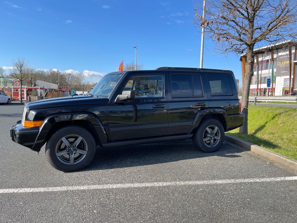 Jeep Commander 4.7l, TÜV Neu, LPG-Gasanlage in Gettorf