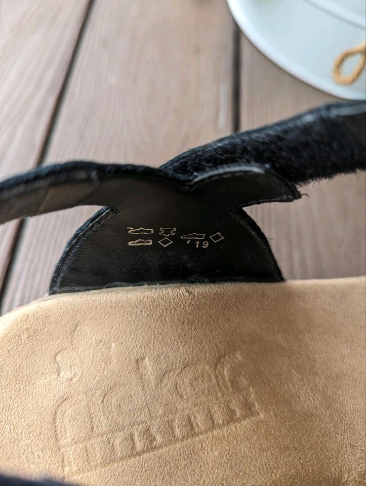 Rieker sandalen clogs schwarz Leder 40 in Bielefeld