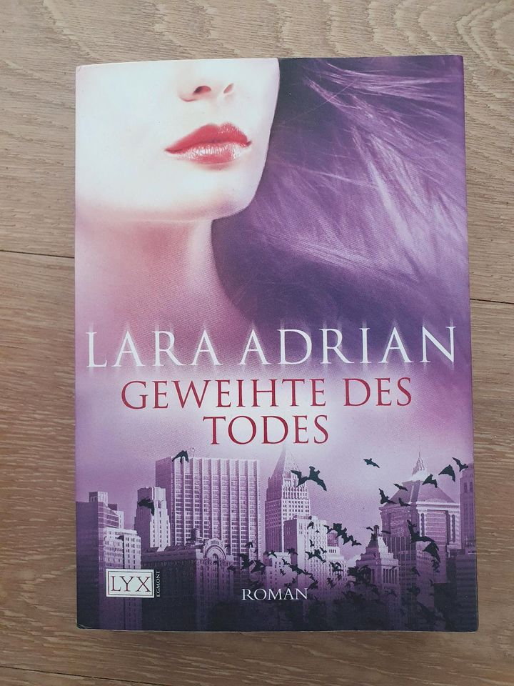 Geweihte des Todes - Lara Adrian in Hamburg