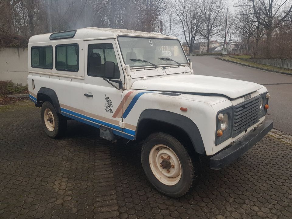 Land Rover Defender 110 2,5 L TD 2-türig Pick Up EZ 24.9.1991 in Fischach