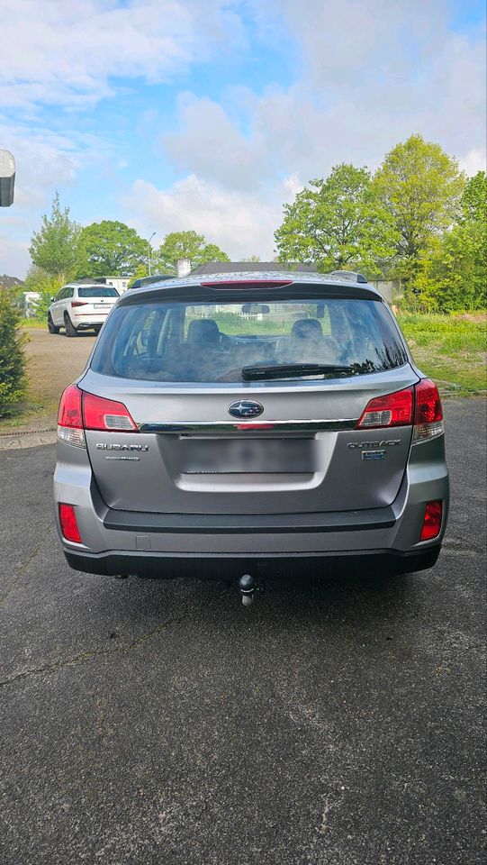 Subaru Legacy Outback 2.0 Diesel in Bad Bramstedt