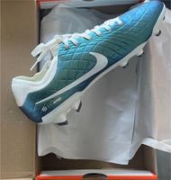 Neu ! Nike Fußballschuhe  Ungetragen Hessen - Rödermark Vorschau