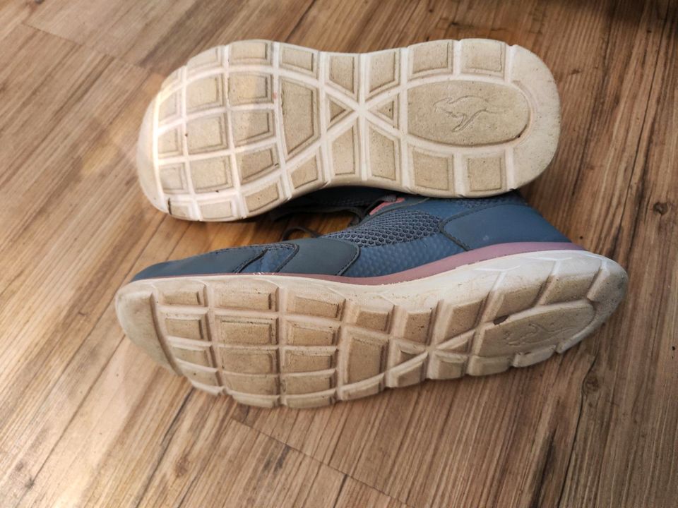 Kangaroos Damen Schuhe Größe 42 in Niederkrüchten