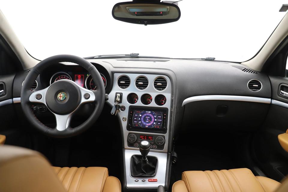 Alfa Romeo 159 Sportwagon 2.4 JTDM 209PS 20V Q4 Distinctive in Teltow