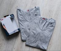 Levis V Neck T-Shirts 2 er Set grau Baumwolle Neu Gr S Hessen - Fuldabrück Vorschau