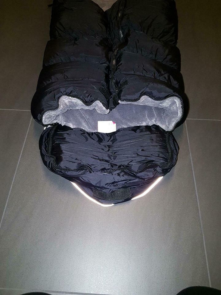 NEU Winterfußsack Kinderwagen Schlitten schwarz Fußsack Wintersac in Frankfurt am Main