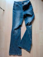Jeans mit Strass - Streifen - Gr. 40 Berlin - Tempelhof Vorschau