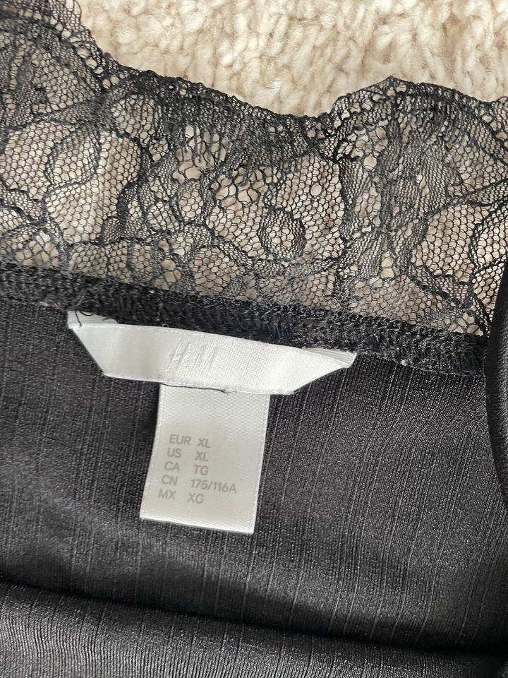 H&M Top Gr.46 + XL Bordeaux/schwarz in Böblingen