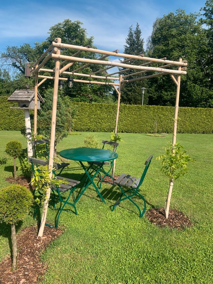 Tolle Bambus Pergola für Garten & Co Deko Sommer Gartengestaltung in Traunstein