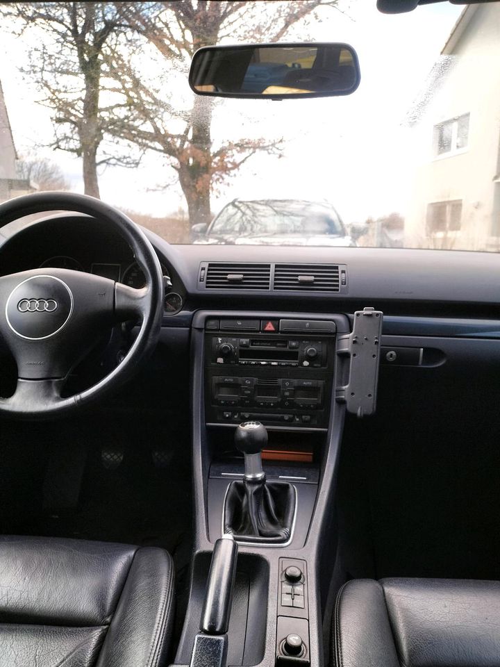 Audi A4 B6 2.5TDI in Selbitz