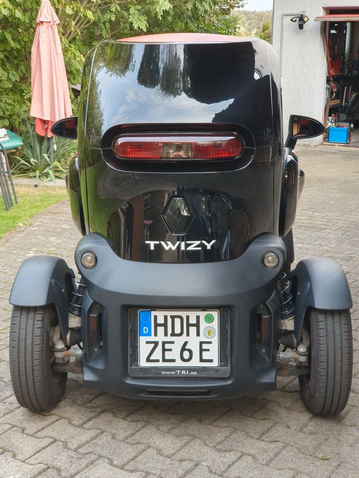 Renault Twizy Black 80 Color Sport Tüv Neu Tausch möglich in Hermaringen