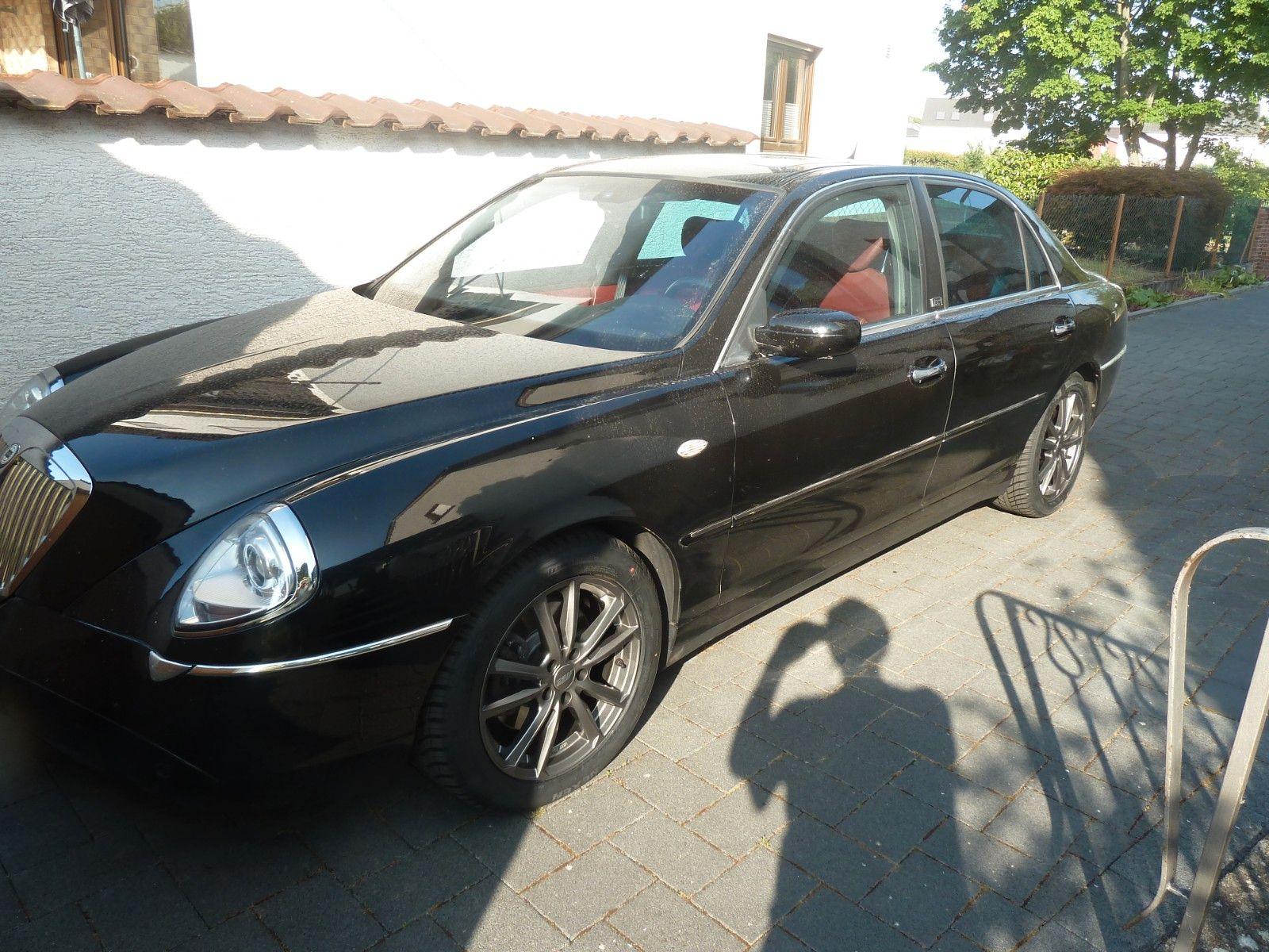 Abbildung des Autos Lancia Thesis