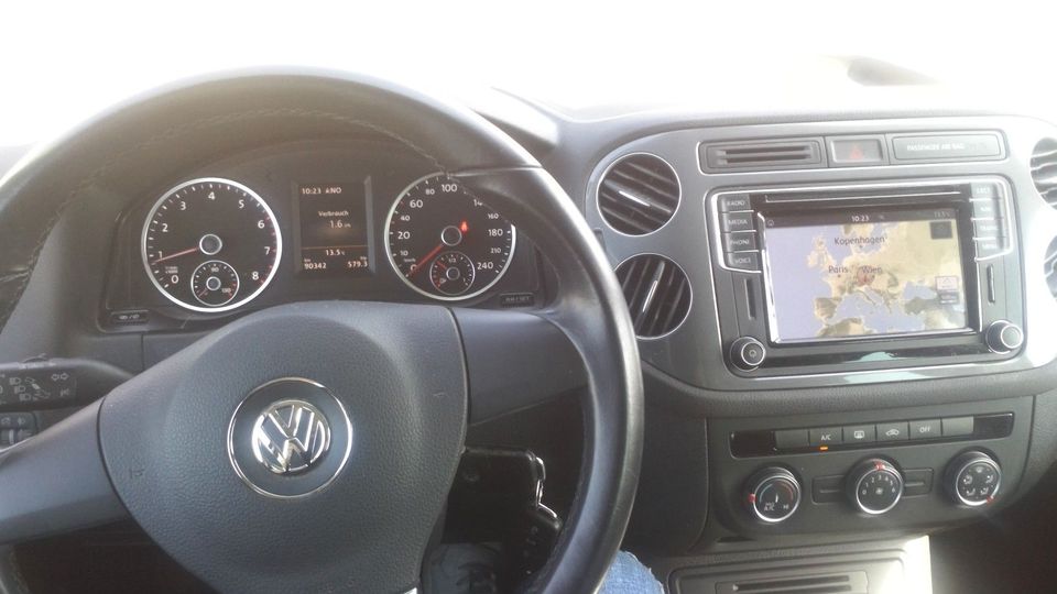 Volkswagen Tiguan Sport & Style BMT in Hutthurm