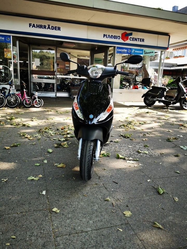 Piaggio ZIP 50, 50er, E5, Schwarz,  Top-Angebot in Hamburg