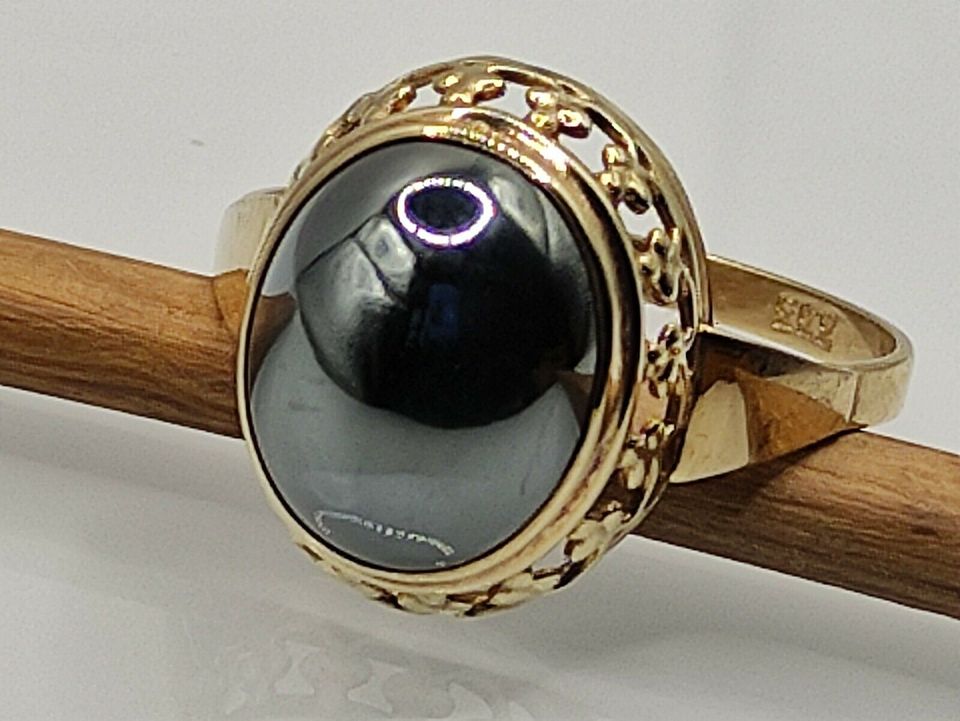 Antiker Jugendstil Ring 333 Gold mit Hämatit Cabochon in Reinstorf