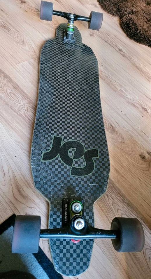 Longboard mit Flex Fluroszierend Gullwing Sidewinder Rasta Achsen in Berlin