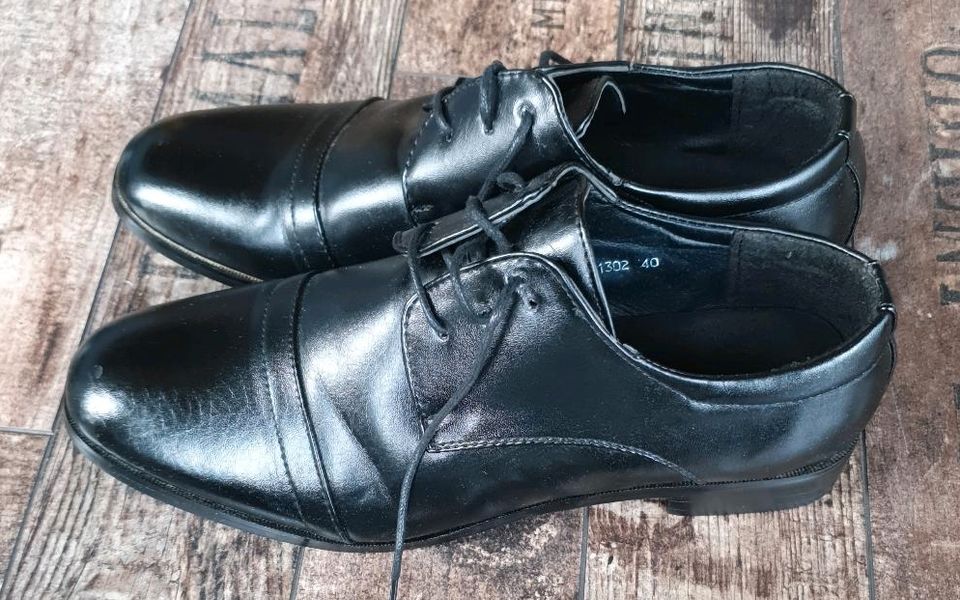 Anzugschuhe/elegante  Schuhe schwarz Größe 40 in Mutlangen