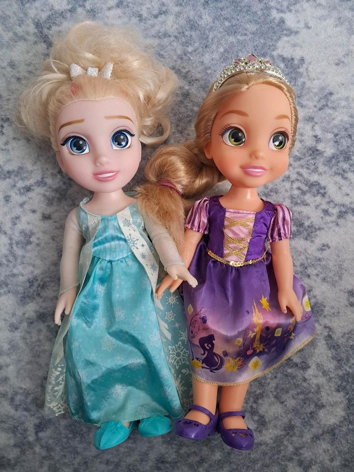 Disney Prinzessin Elsa Frozen und Rapunzel Puppen in Hamburg