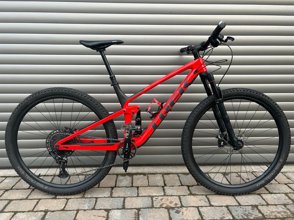 Trek TopFuel 9.7 Mountainbike MTB Magura SRAM RockShox in Brieselang