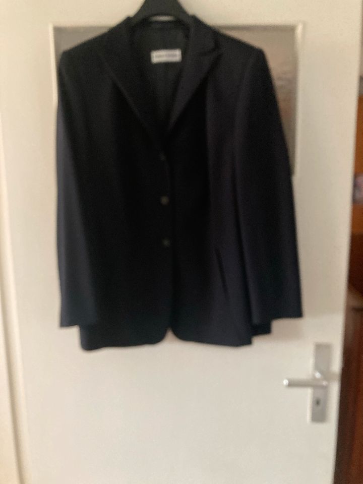 Klassisches dunkelblaues Jacket Gerry Weber in Latendorf