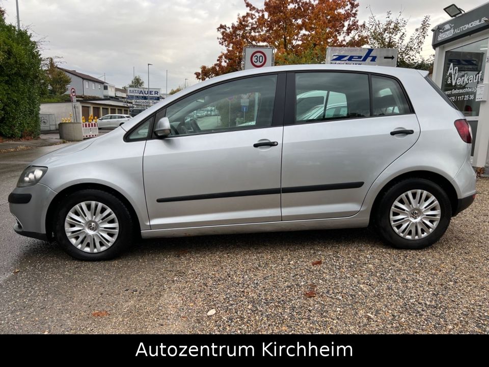 Volkswagen Golf V Plus Trendline *Sitzheizung*Schiebedach in Kirchheim unter Teck