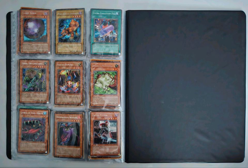 Yu-Gi-Oh! Sammlung 180 Rare Karten in Höchberg