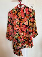 Zara Bluse mit Blumenprint & Bindegürtel Gr. M Baden-Württemberg - Esslingen Vorschau