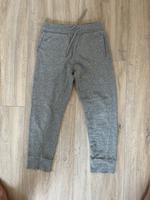 Mango Kids H&M Hose / Jogger Neuwertig 128 Niedersachsen - Wiefelstede Vorschau