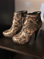 Stiefelette Highheel Animal Gr. 39 Bayern - Deggendorf Vorschau