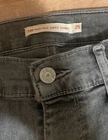 Levis High Rise Super Skinny Jeans - Gr. 25/32 Hessen - Weilburg Vorschau