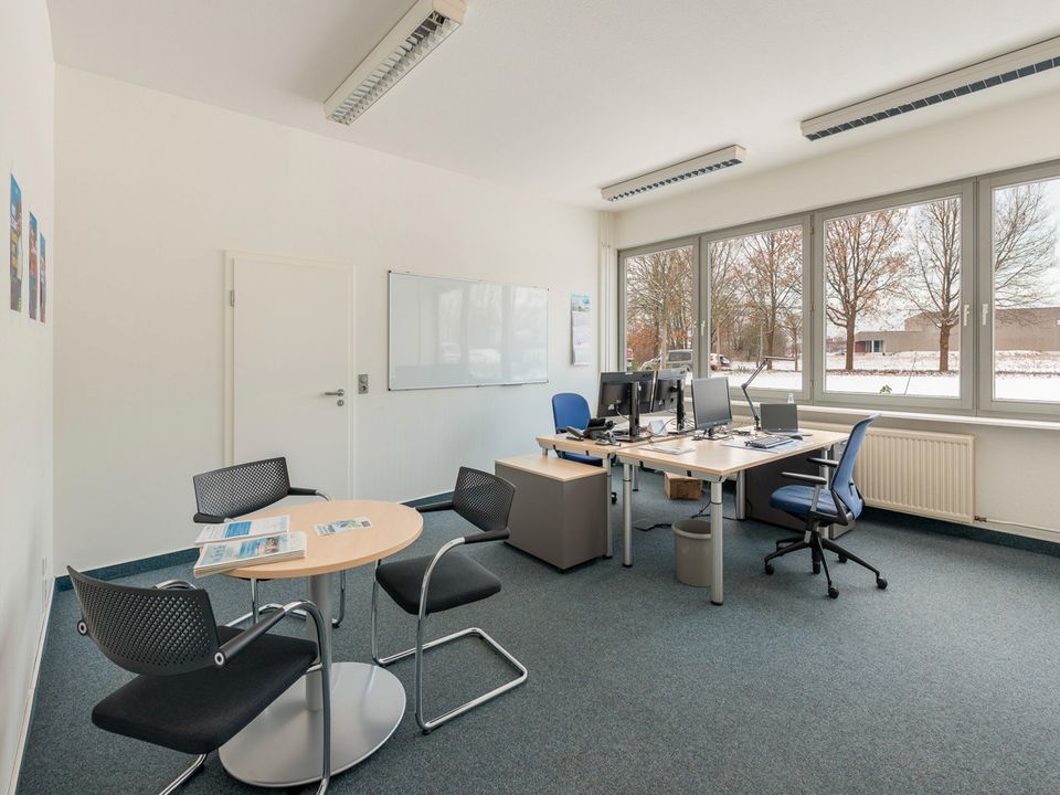 Bürohaus mit angrenzender Halle in Rendsburg! in Rendsburg