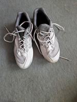mizuno indoor handball Schuh  44.5 VDM0320 Hamburg-Nord - Hamburg Eppendorf Vorschau