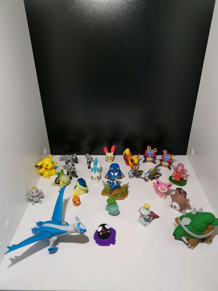 Pokemon Figuren Bandai Nintendo Sammlung 1 Generation 2000er 90er in Delmenhorst