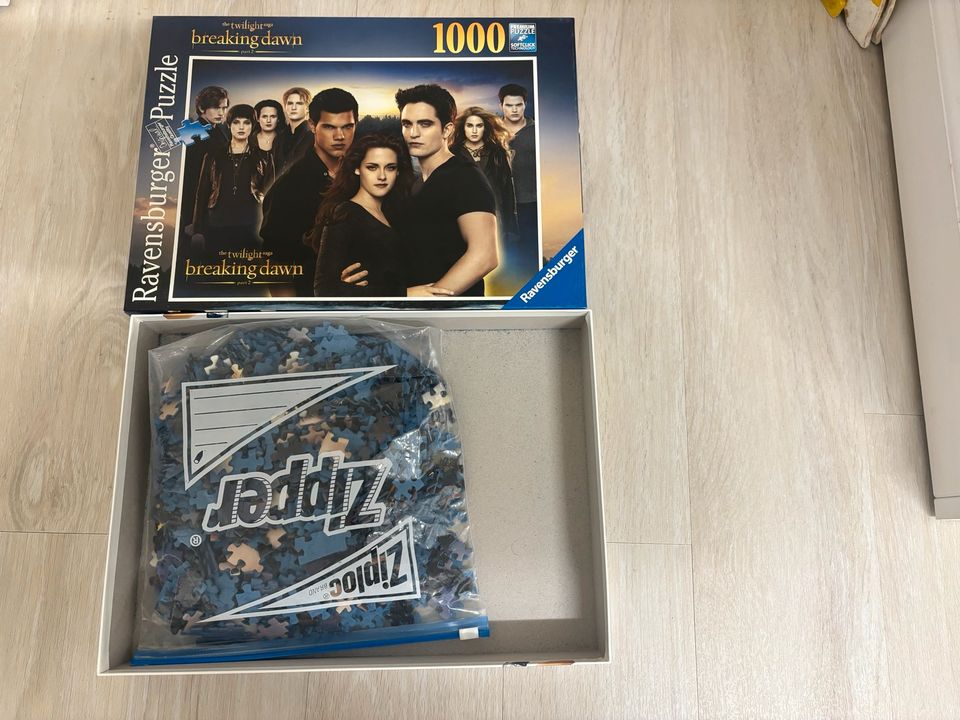 Twilight Fan Packet (New Moon Jewelry Box , Puzzle ) in Weinsberg