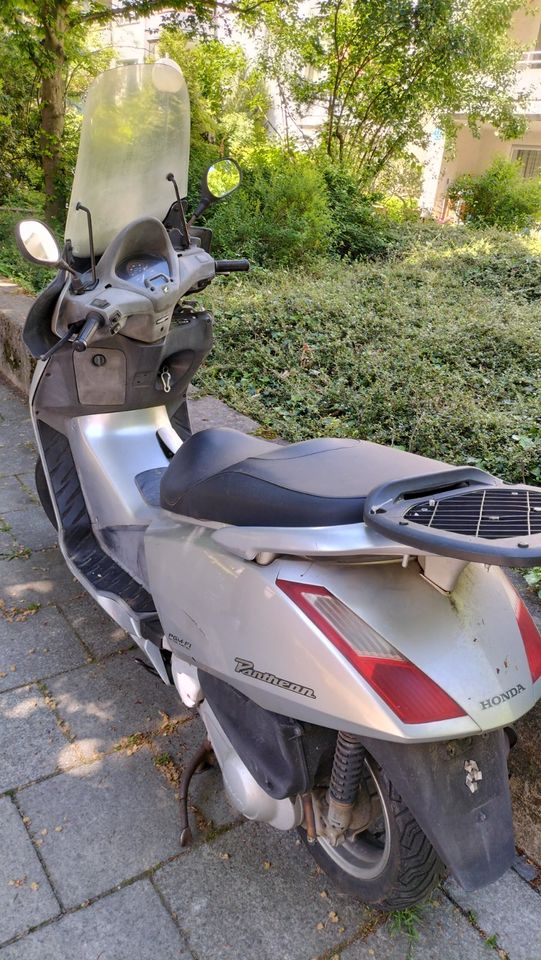 Honda Roller 125 in München