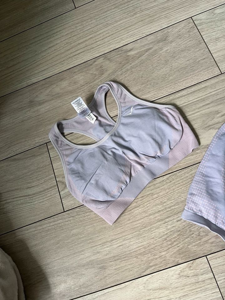 Gymshark Set M/S in Hennef (Sieg)