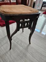 Antique. Hocker aus Mahagoni. Brandenburg - Königs Wusterhausen Vorschau