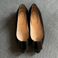 TOD‘s 36 Ballerina schwarz Velourleder Schnalle Berlin - Wilmersdorf Vorschau