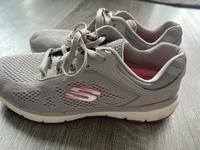 Skechers Sneaker Soft Gr. 39 Hessen - Vellmar Vorschau